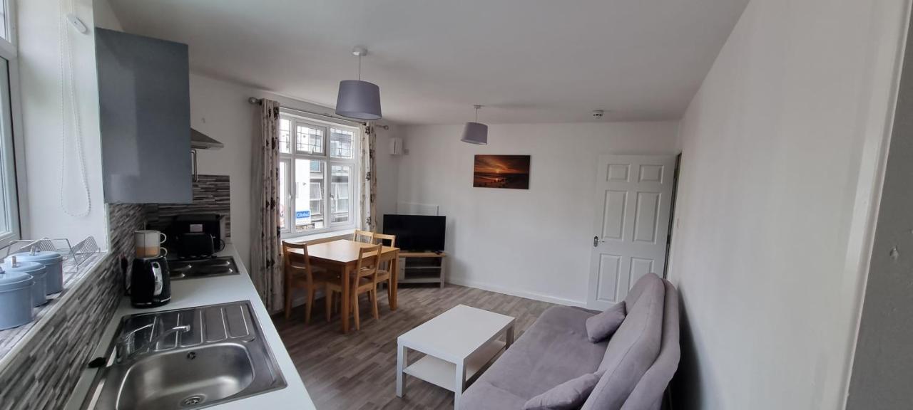 Apartamento Vh Premier Flat 3 Gillingham  Exterior foto
